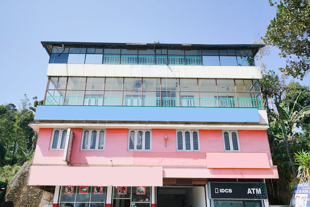 OYO 15548 Mackal Residency in Idukki, India