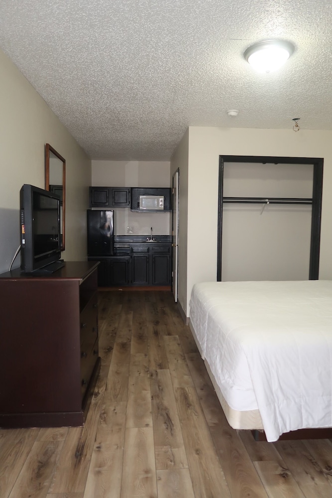 Triangle Inn Motel - photo 7