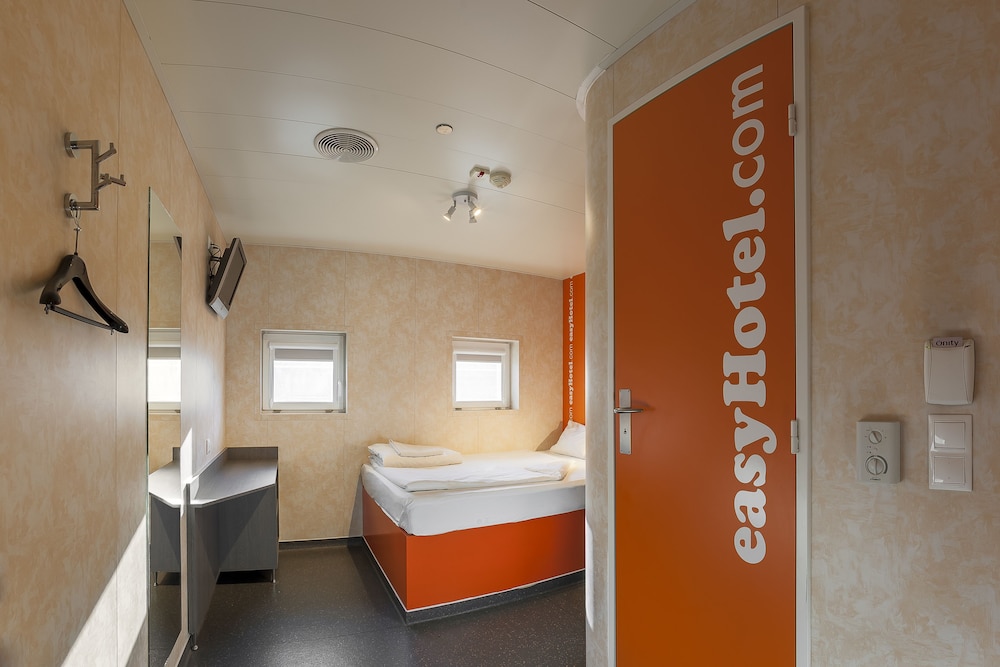 easyHotel Budapest Oktogon - last minute hotel in Budapest