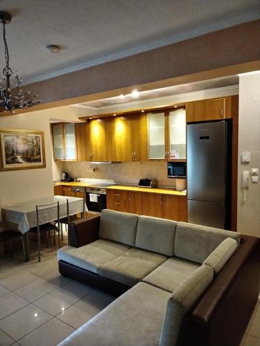 Dellmar Apartment — 4-Star Luxury Hotel in Peraia, Greece