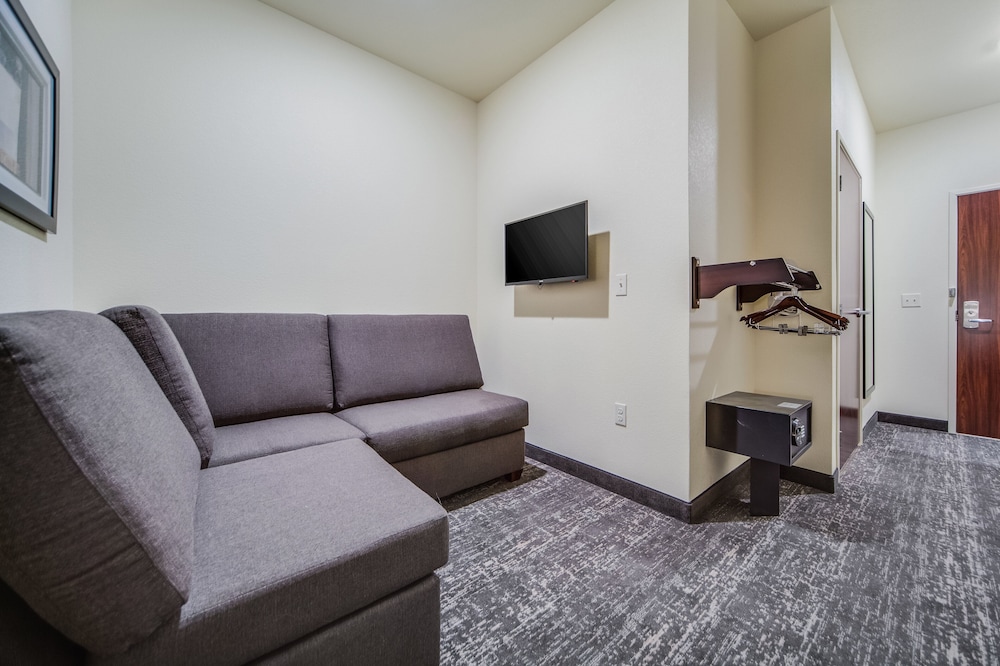 Cobblestone Hotel & Suites Cozad - photo 28