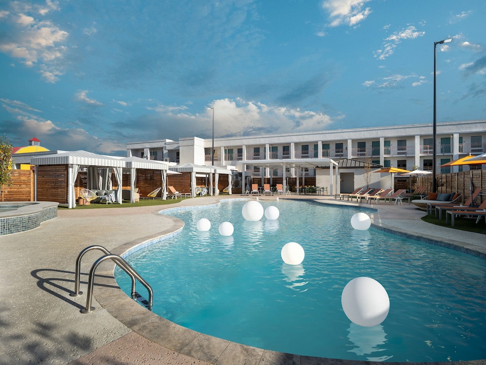The Wayback Pigeon Forge A Tribute Portfolio Hotel - photo 32