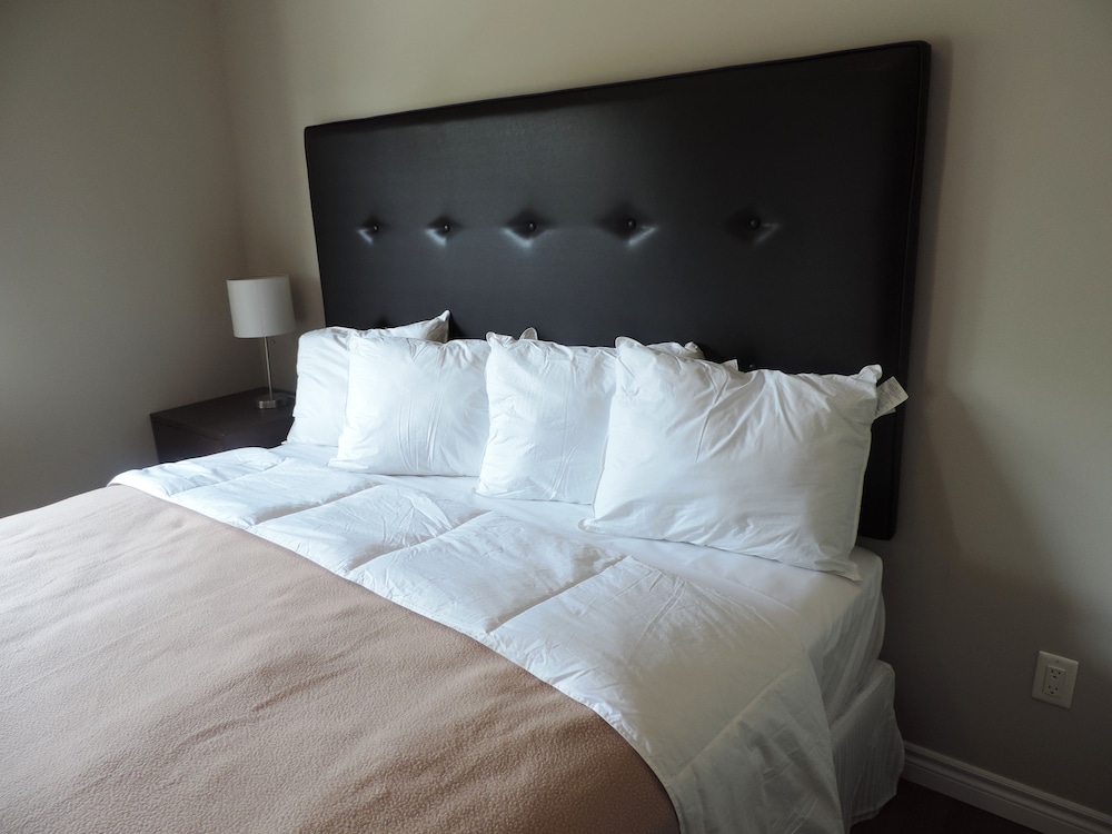 Wasaga Riverdocks Hotel Suites — Wasaga Beach — photo 3