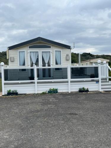 E3 2 Bed Deluxe Sandfield Next To The Golden Palm in Chapel Saint Leonards, United Kingdom