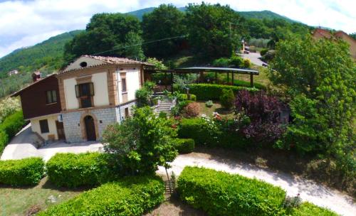 B&B La Casetta — 4-Star Luxury Hotel in Villa Santa Maria, Italy