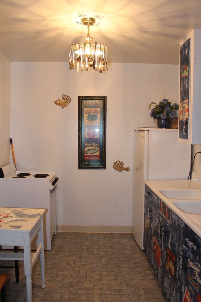 Black Bear Motel - photo 50