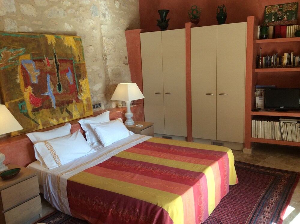 La Casa de Piedra — Olivella — photo 3