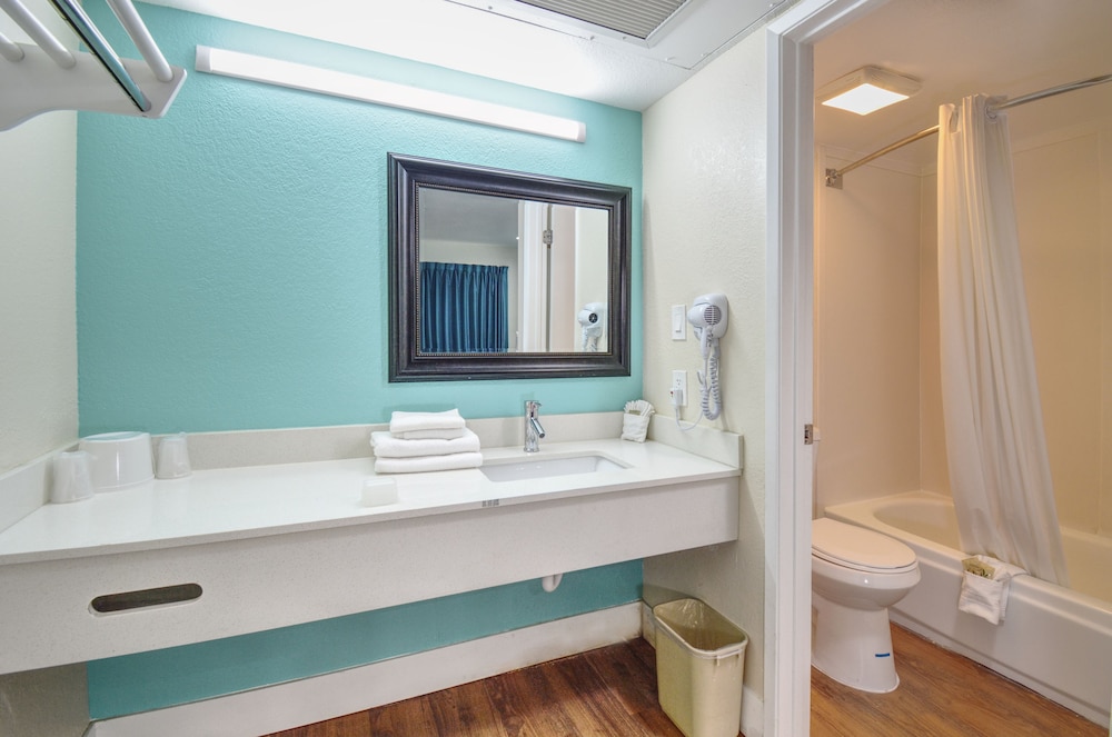 Vagabond Inn Buttonwillow North I 5 - photo 16