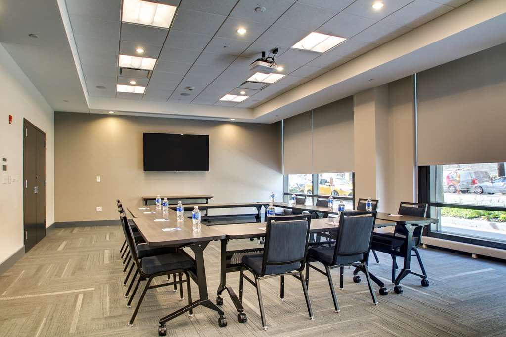Hyatt House Chicago Evanston - photo 35