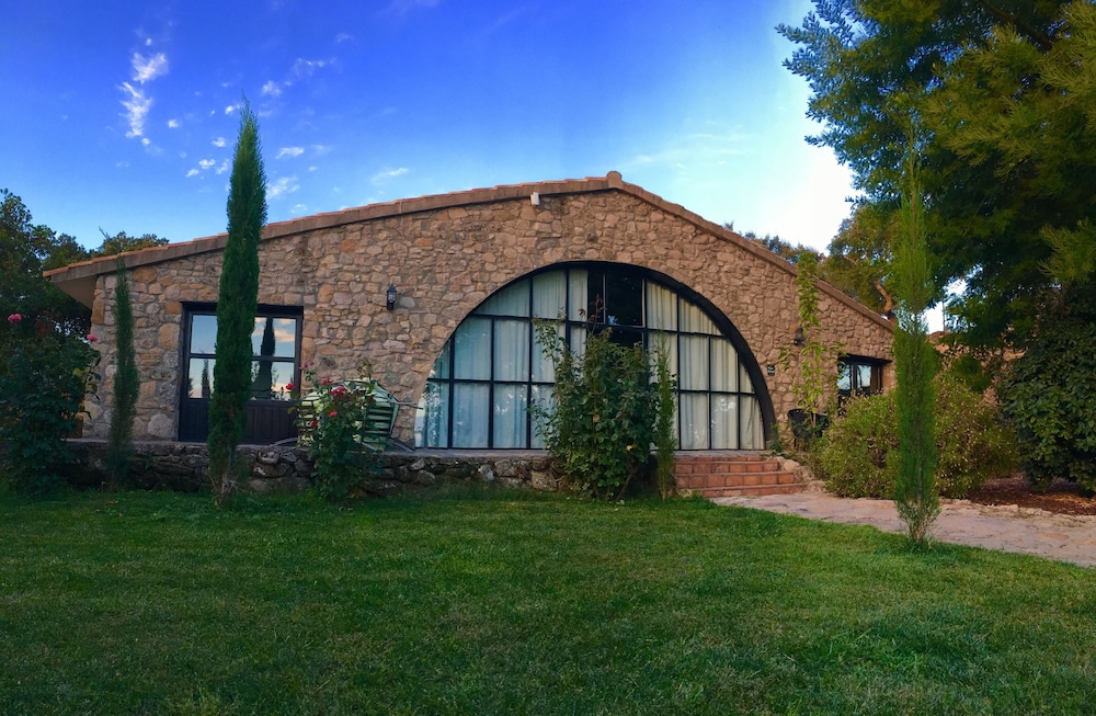 Casa El Bosque — 5-Star Luxury Hotel in Pedroso De Acim, Spain
