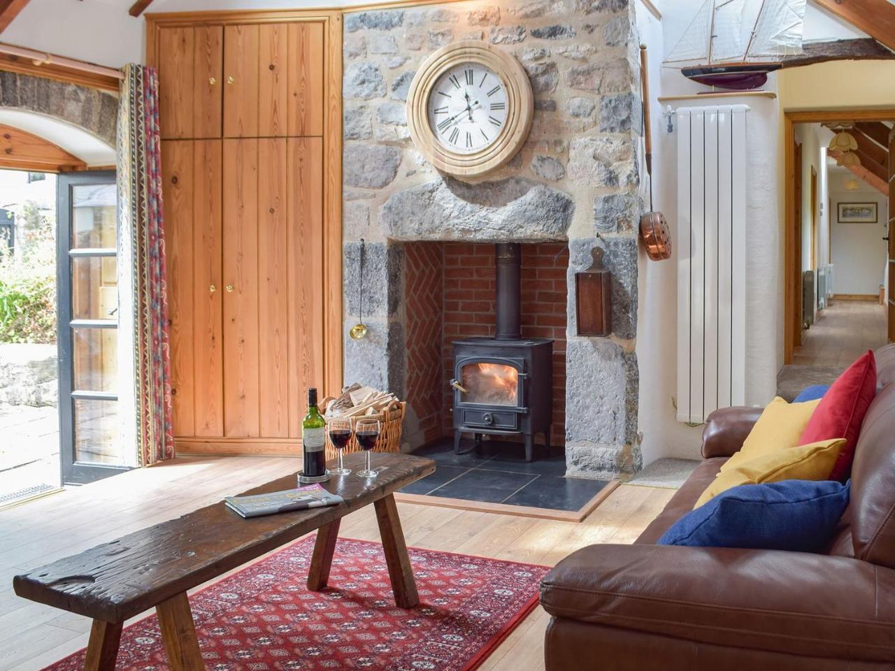 The Byre - carbon neutral hotel in Pembroke