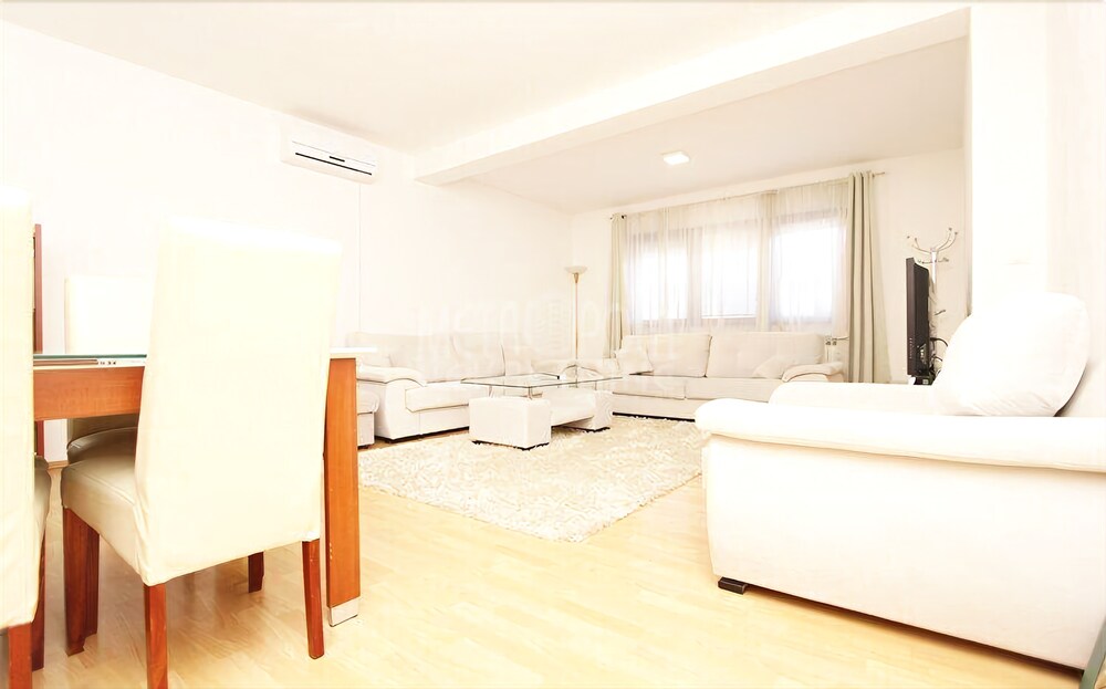 Apartmani Pejton Ilidza Sarajevo — 4-Star Luxury Hotel in Sarajevo, Bosnia and Herzegovina