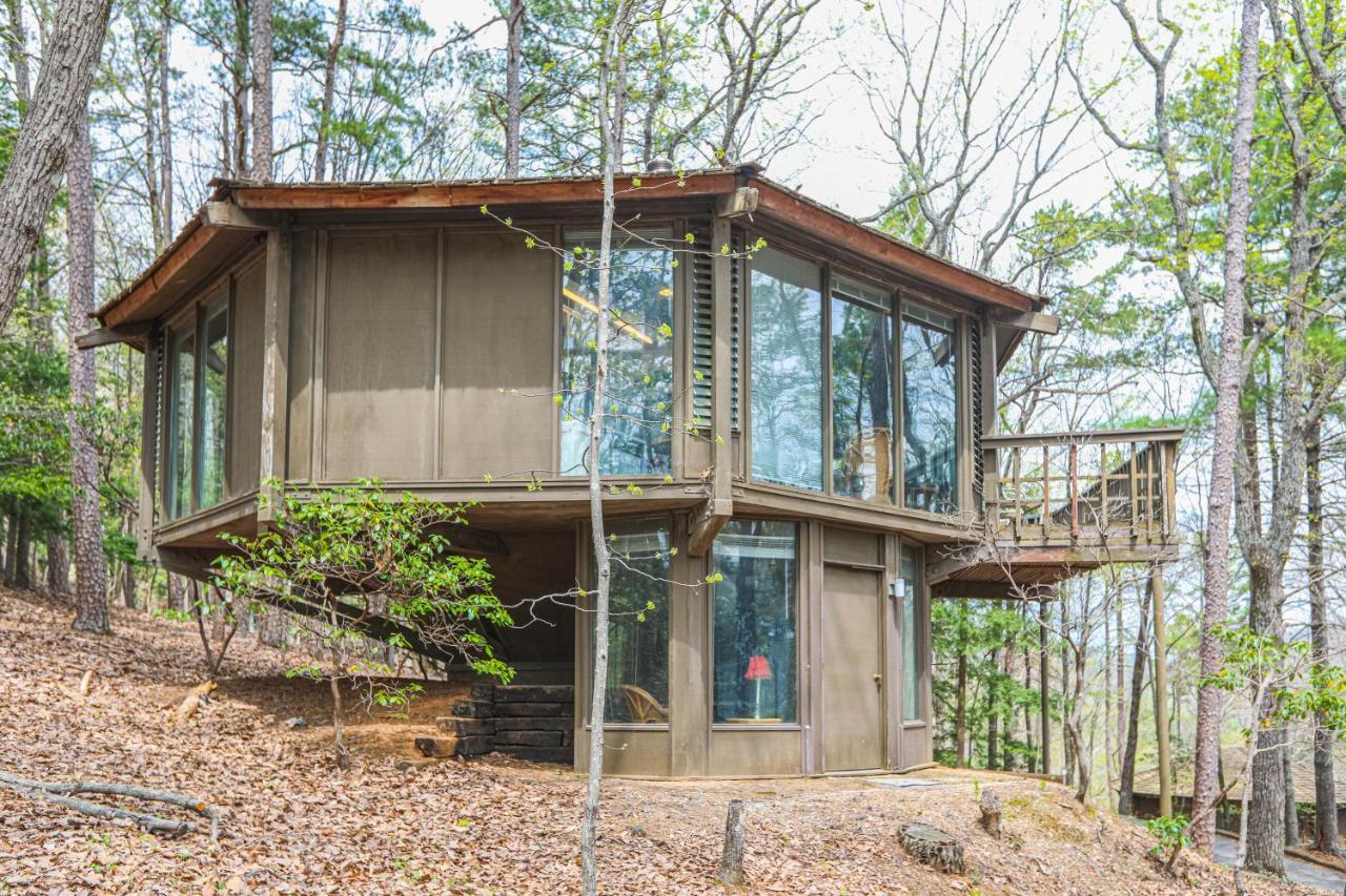 Country Shire in Jasper, United States