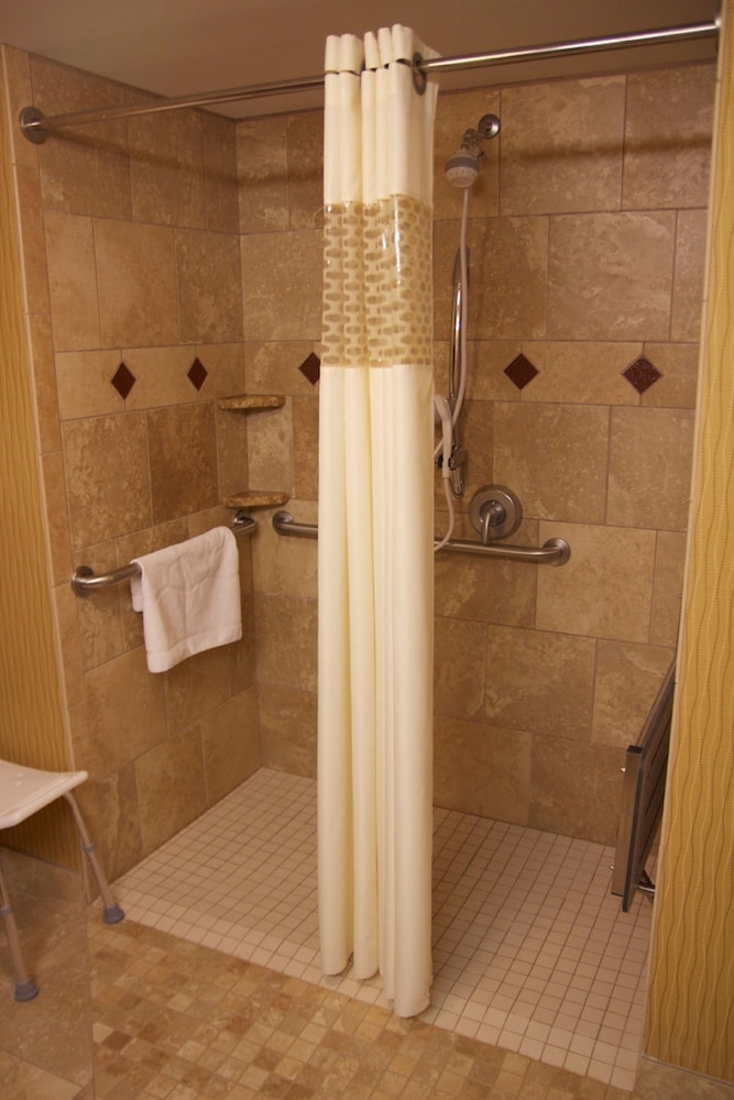 Hampton Inn & Suites Watertown - photo 59