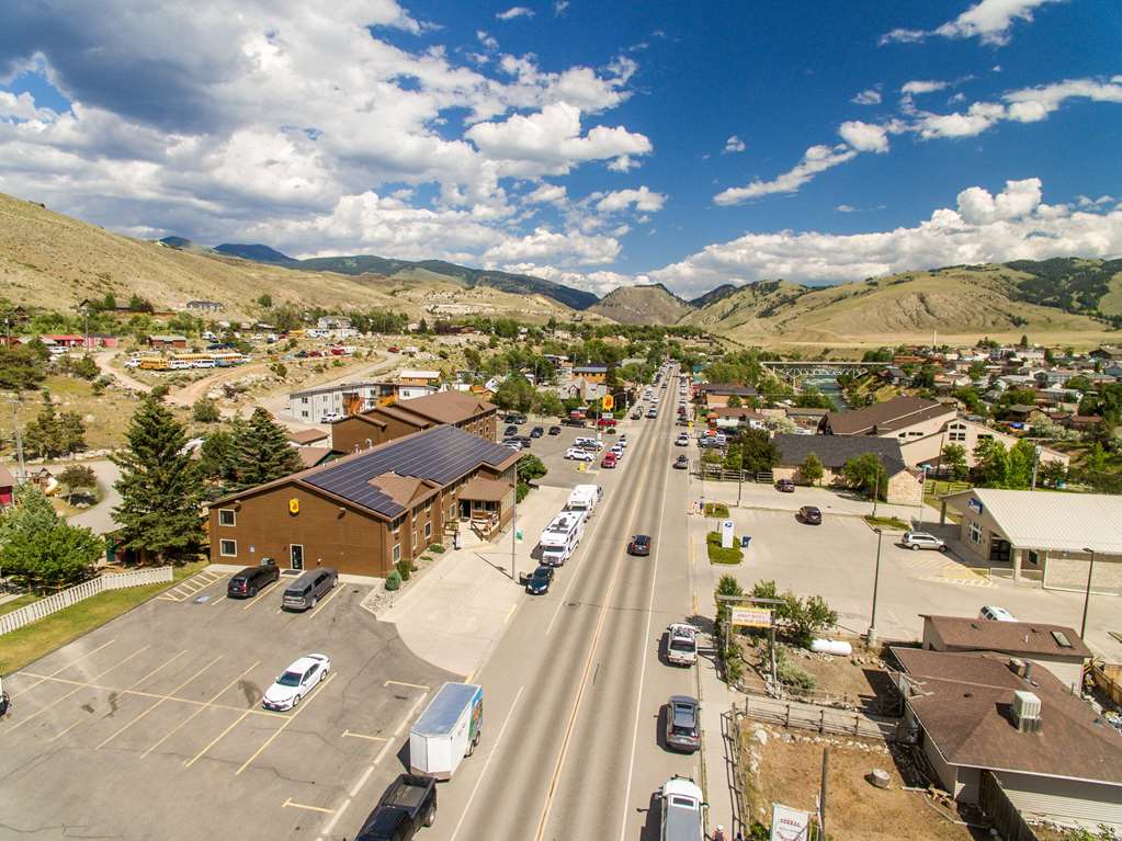 Super 8 by Wyndham Gardiner Yellowstone Park Area - photo 22