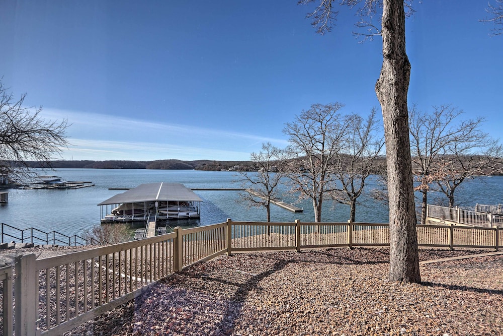 Scenic Convenient Lake of the Ozarks Resort Condo - photo 11