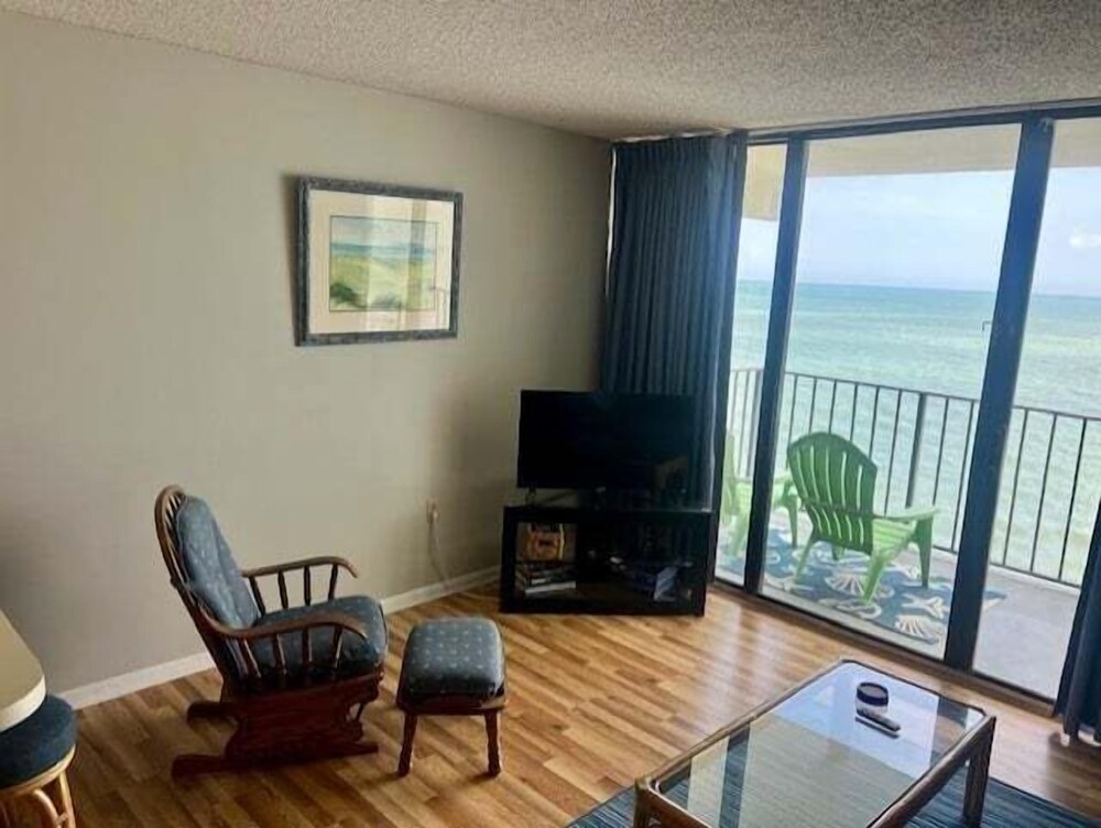 Royal Garden Resort 904 2 Bedroom Condo by RedAwning - photo 11