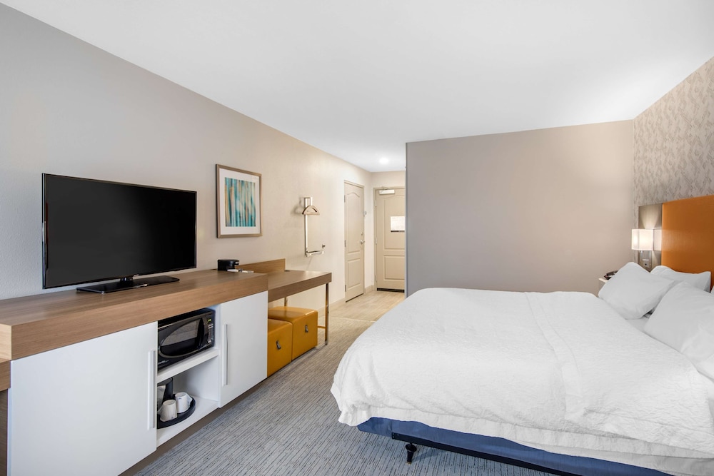 Hampton Inn And Suites By Hilton Ruidoso - photo 23