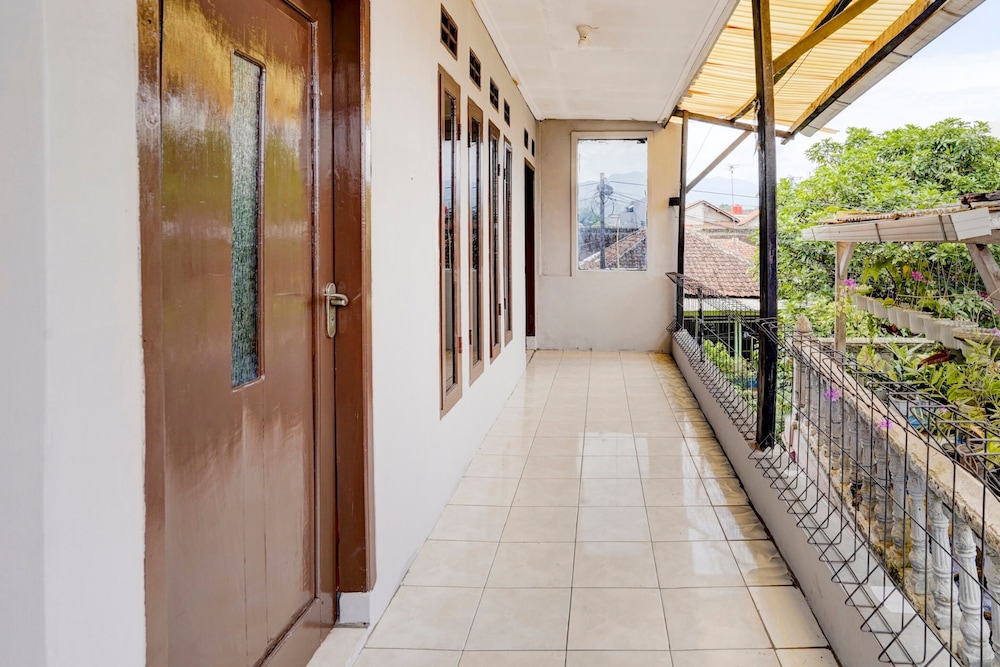 Spot On Kost Syariah Deris — Sumedang