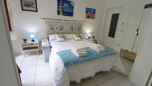 Le Peonie Guest House — 4-Star Luxury Hotel in Alghero, Italy