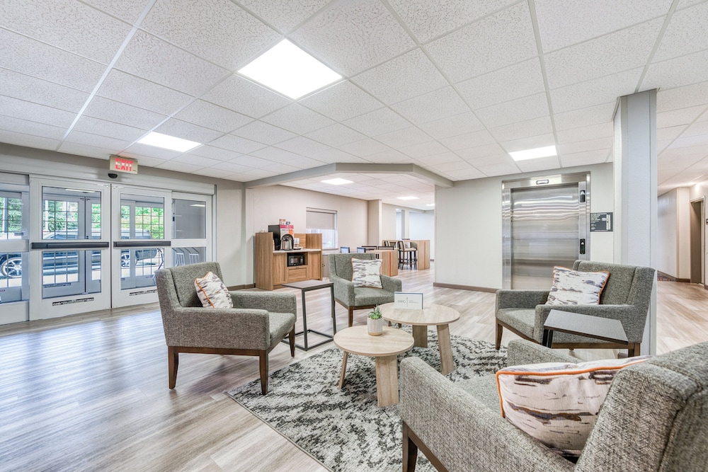 Candlewood Suites Bordentown Trenton by IHG - photo 56