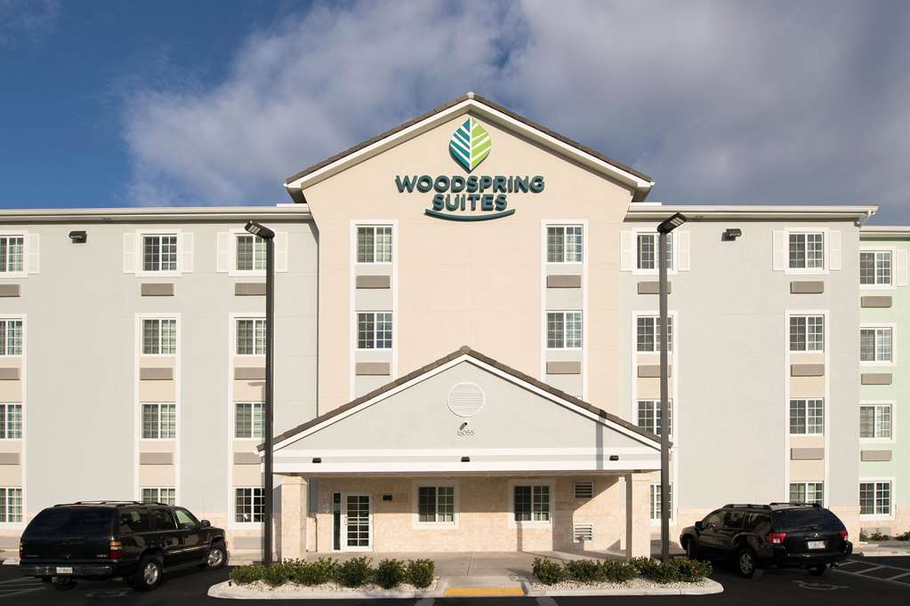 WoodSpring Suites Miami Southwest - photo 2