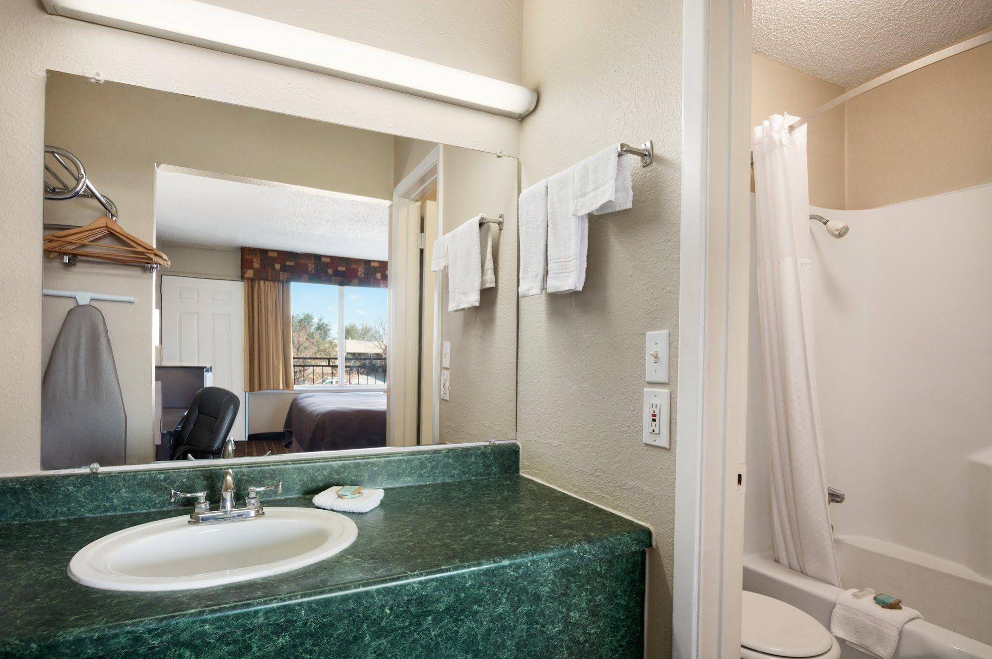 Motel 6 Midland TX - photo 3