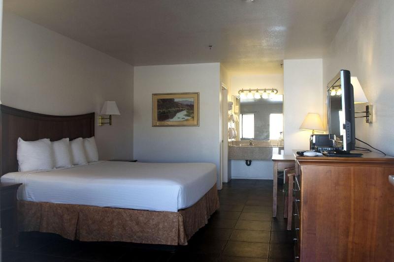 Rio del Sol Inn - photo 13