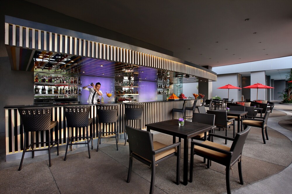 מזון ומשקאות