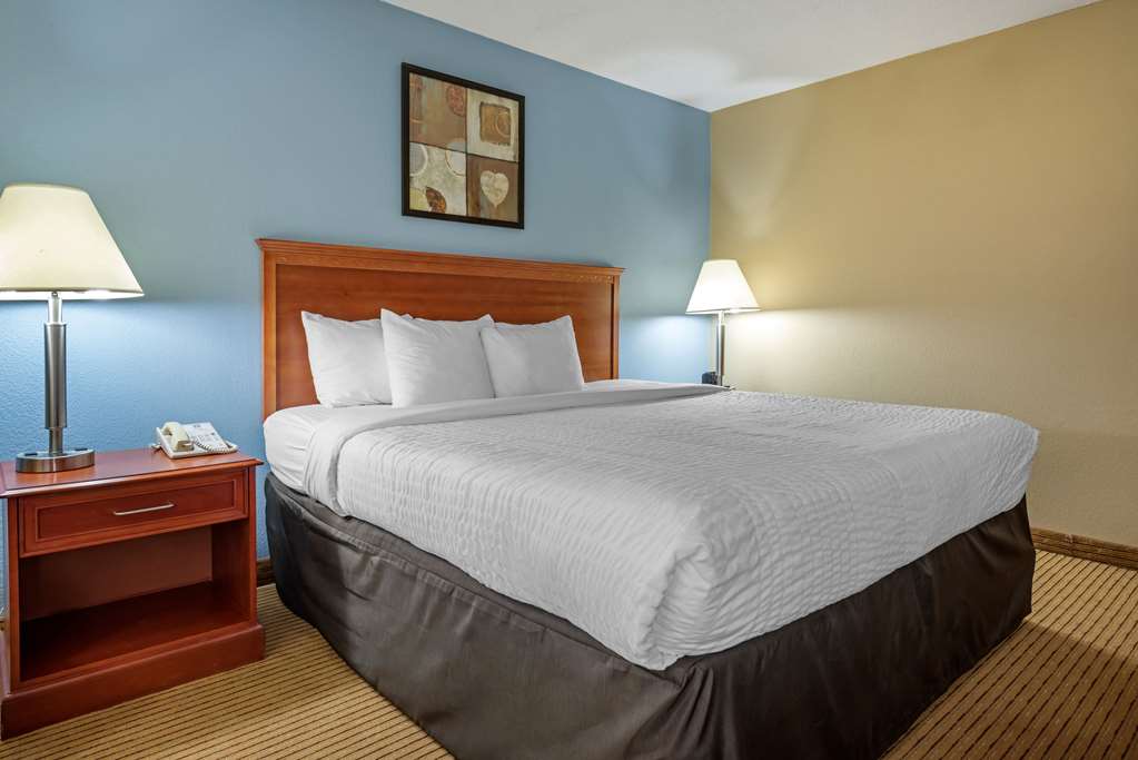 Clarion Hotel Conference Center Lexington North - photo 21