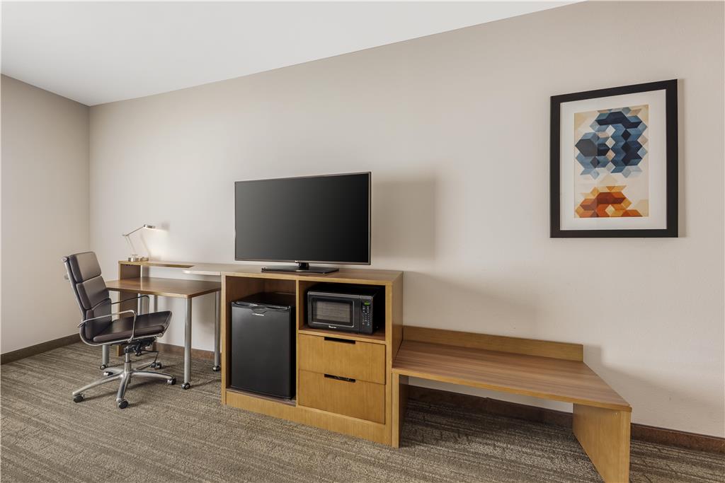 Best Western Green Oaks Inn & Suites - photo 29