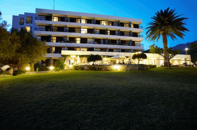 Apollon Suites — 4-Star Luxury Hotel in Karystos, Greece