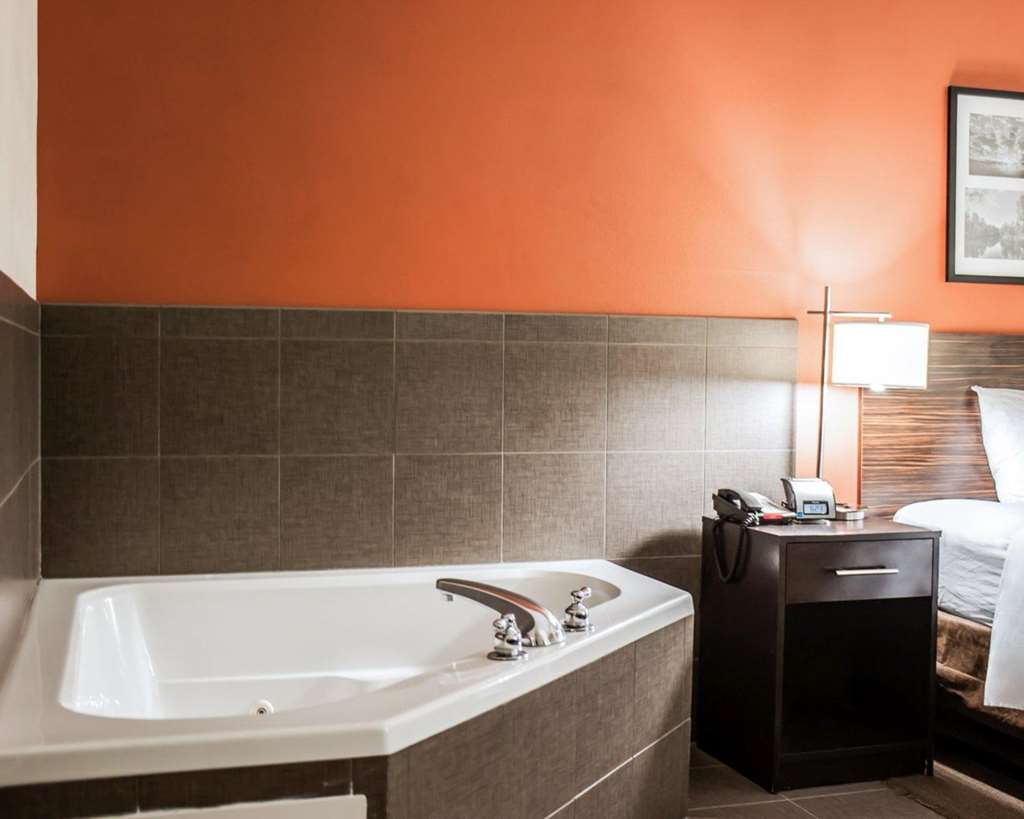Sleep Inn & Suites Fort Campbell - photo 6