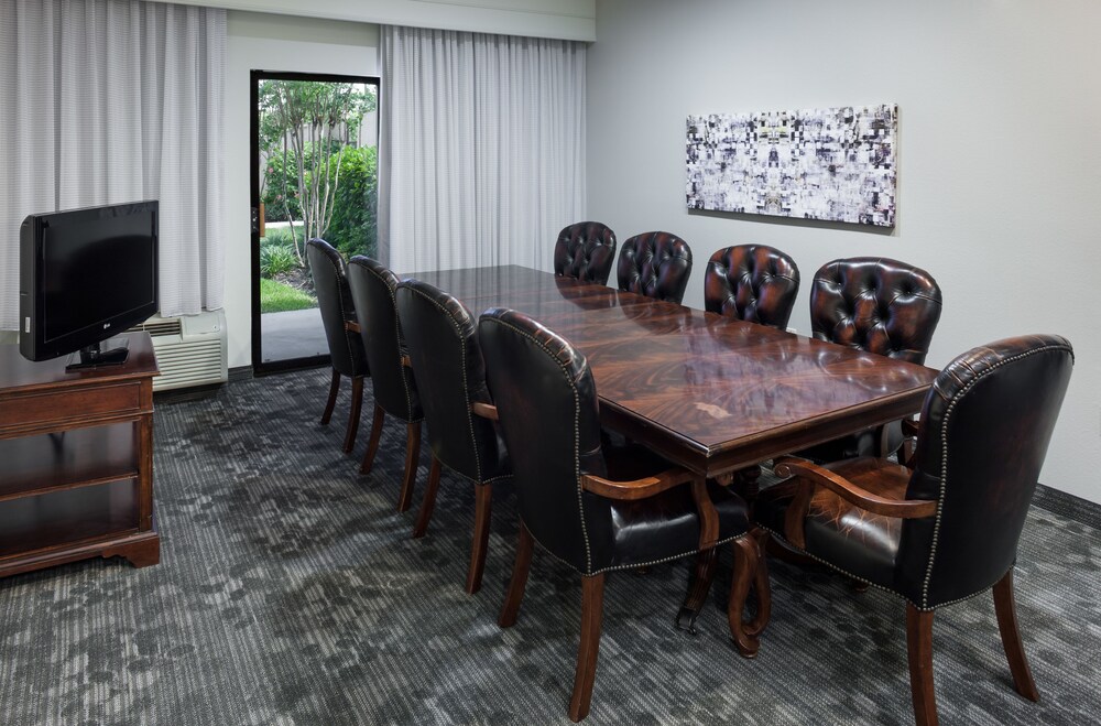 Courtyard by Marriott Brownsville - photo 51