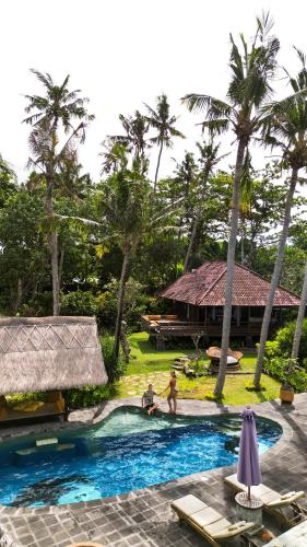 Secret Moon Beach House — 4-Star Luxury Hotel in Bali, Indonesia