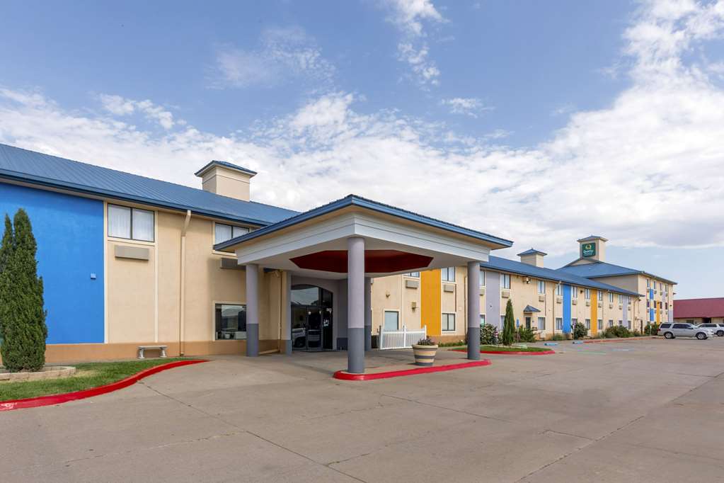 Quality Inn & Suites Wichita Falls I 44 — hotel in Wichita Falls