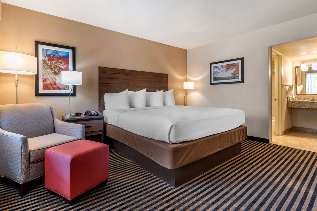 Best Western Town House Lodge - photo 4