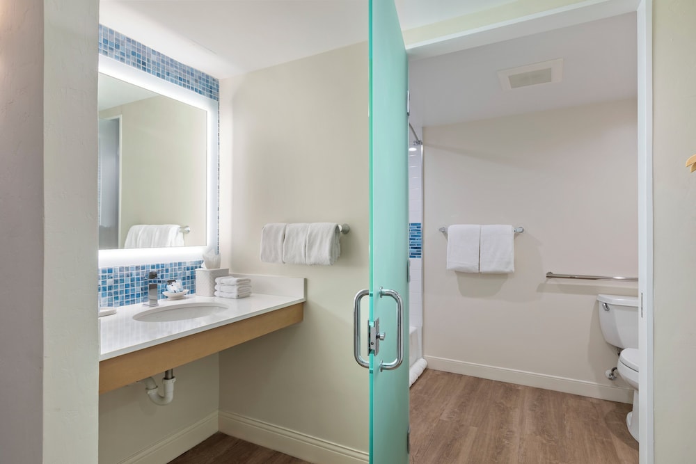 Opal Grand Oceanfront Resort & Spa - photo 60