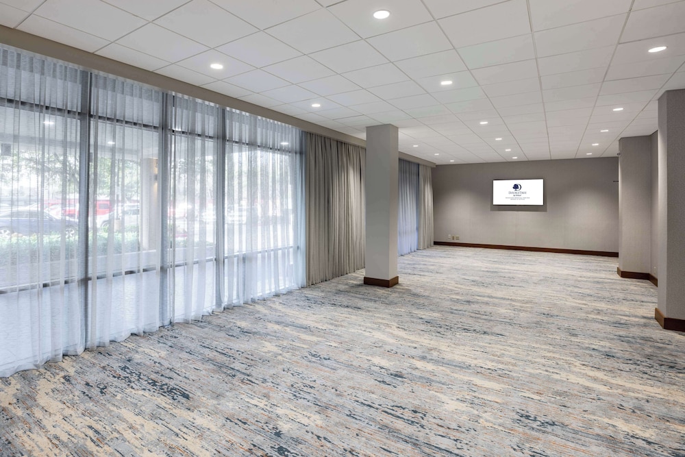 DoubleTree by Hilton Houston Medical Center Hotel & Suites - photo 67