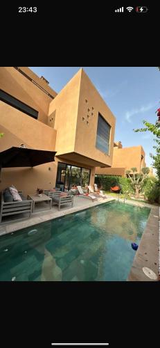Villa familiale avec piscine chauffée La Dolce Vita — 4-Star Luxury Hotel in Marrakesh, Morocco