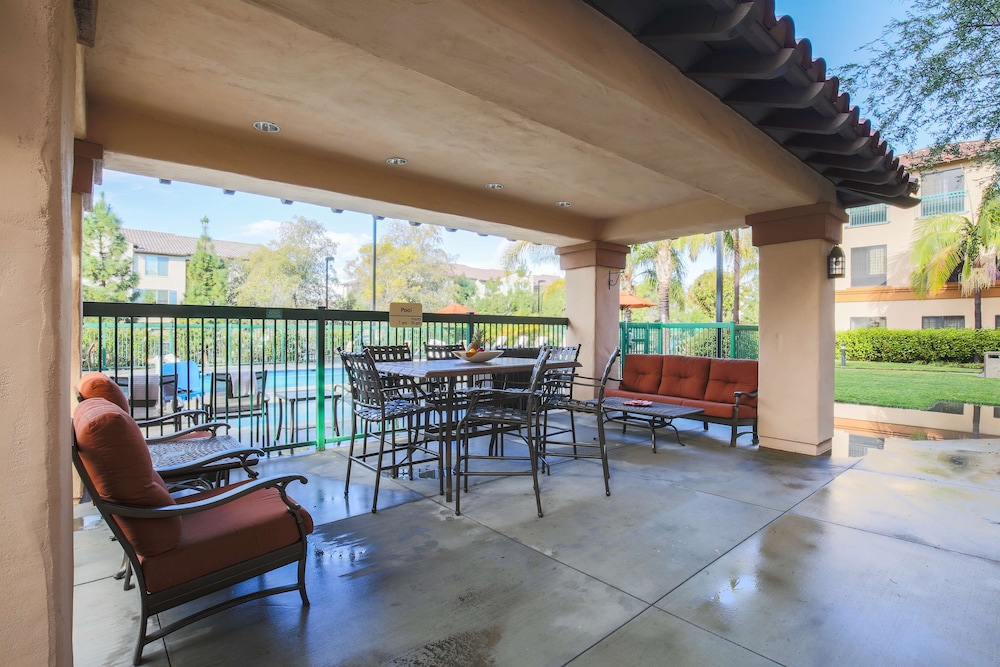 Hampton Inn And Suites Camarillo - photo 50