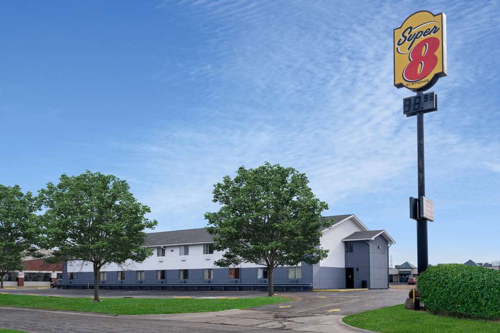 Super 8 by Wyndham Merrillville - photo 5