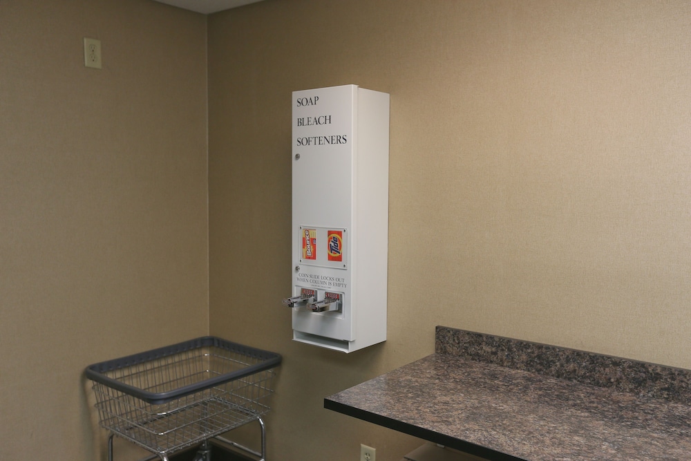 Hampton Inn Billings - photo 21