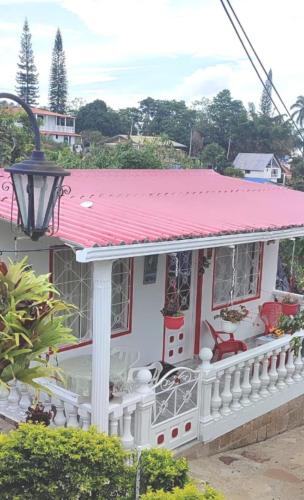 Cabaña La Cascada — hotel in El Colegio