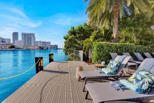 Amazing Studio Spectacular Amenities Near Beach - photo 16