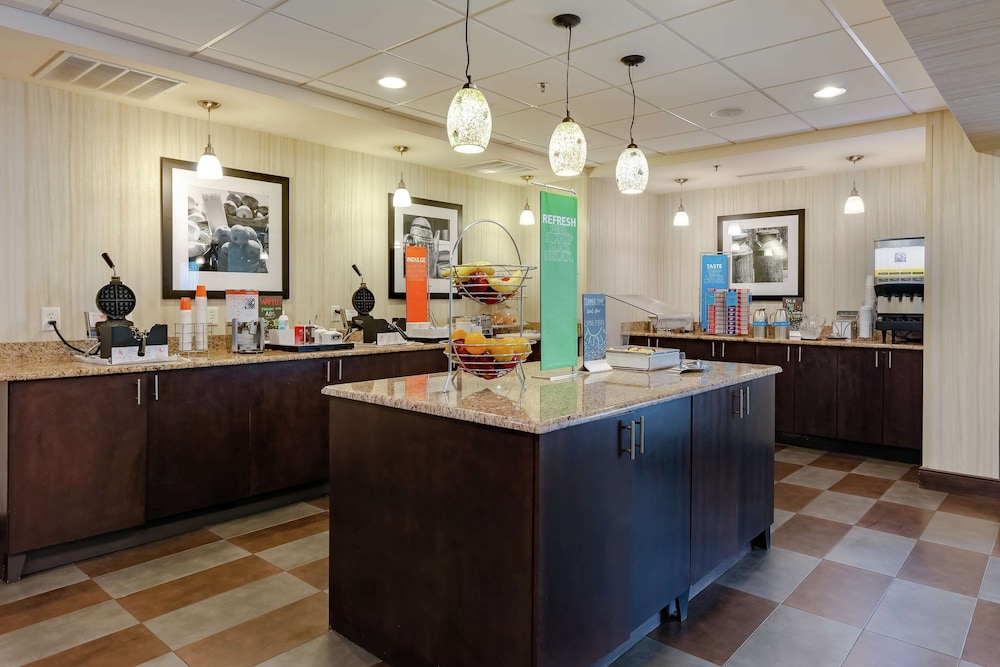 Hampton Inn & Suites Adairsville Calhoun Area - photo 29