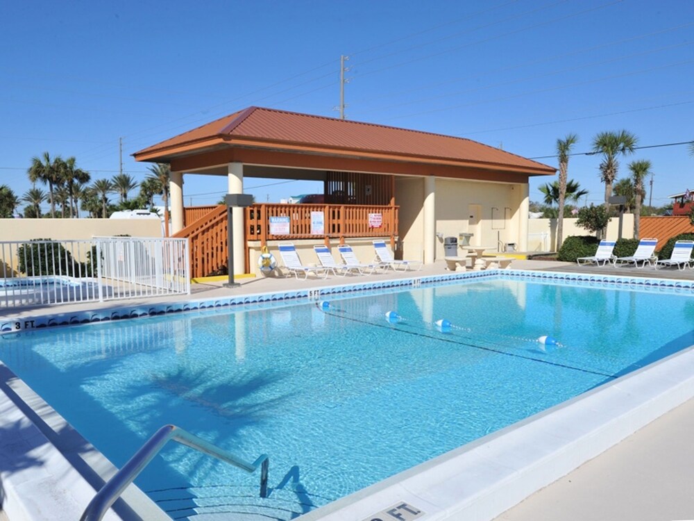 Surf Dweller #605 — 4-Star Luxury Hotel in Fort Walton Beach, United States