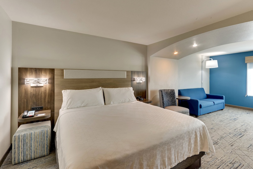 Holiday Inn Express & Suites Ardmore by IHG - photo 13