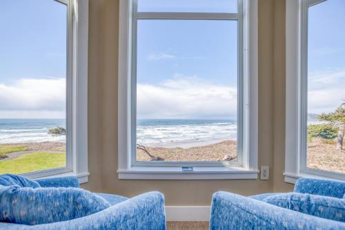 Somewhere at the Beach - photo 37