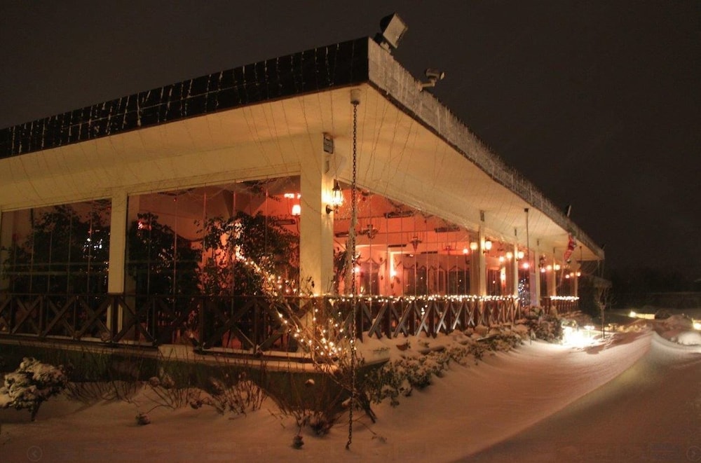 Riva’s Club — Cekmekoey — photo 3